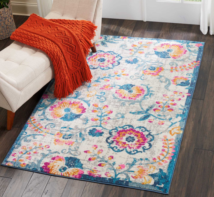 4' x 6' Ivory Floral Dhurrie Area Rug