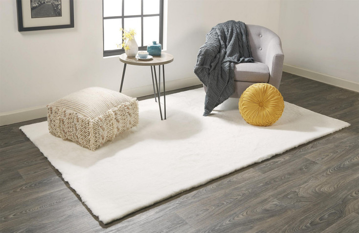 4' x 6' White Shag Area Rug