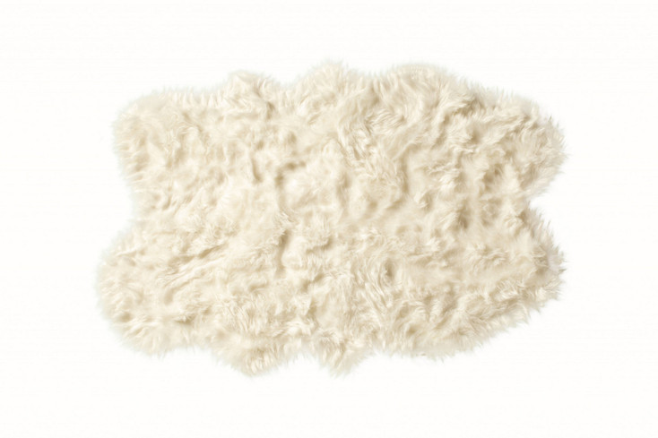 48" x 72" Off White Faux Sheepskin Area Rug