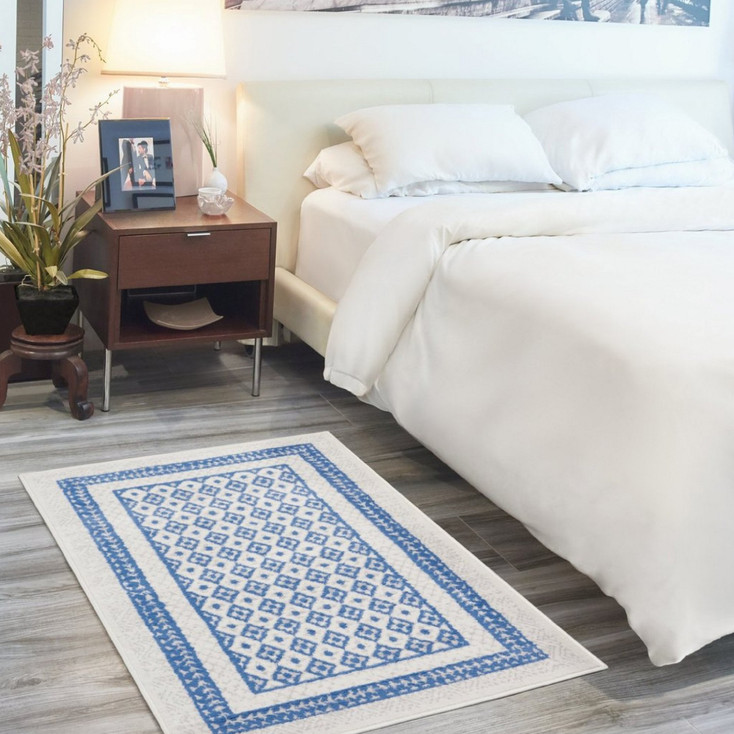 5' x 7' Navy Blue Geometric Dhurrie Polypropylene Area Rug
