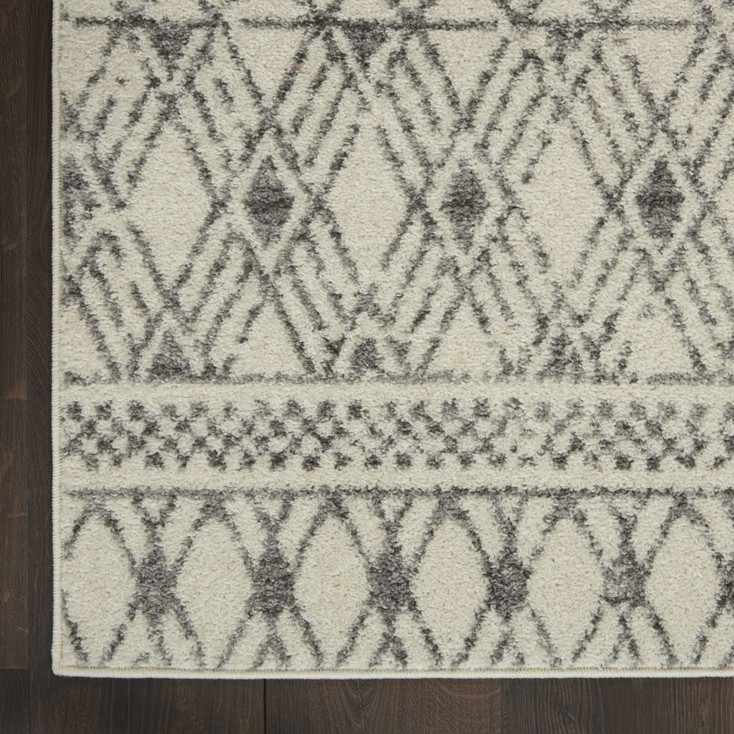 5' x 7' Gray Geometric Power Loom Polypropylene Rectangle Area Rug