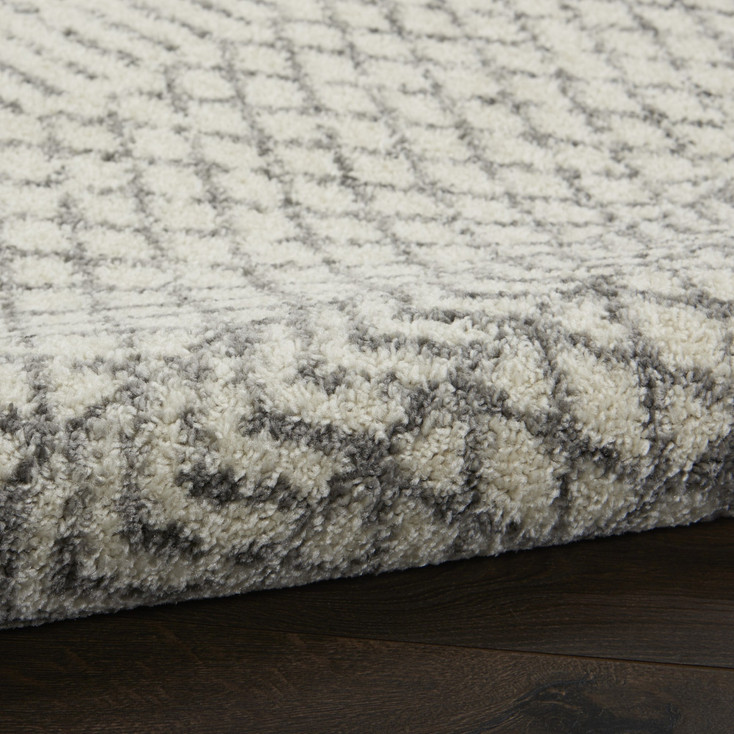 5' x 7' Gray Geometric Power Loom Rectangle Area Rug