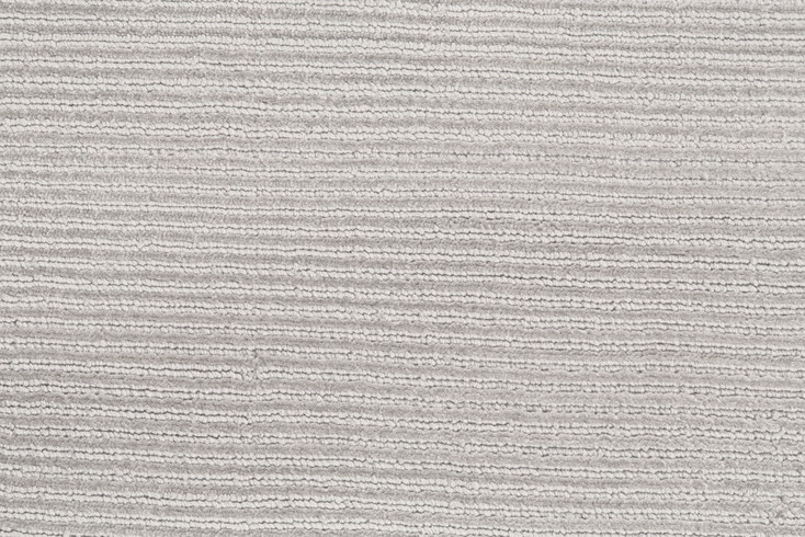 5' x 8' Gray and Silver Hand Woven Area Rug
