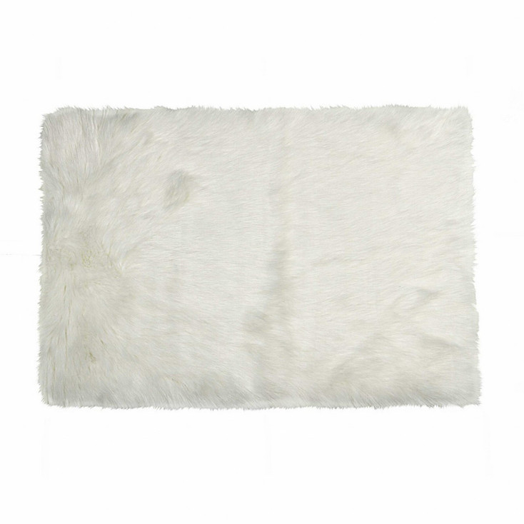 5' x 8' Off White Faux Fur Rectangular Area Rug