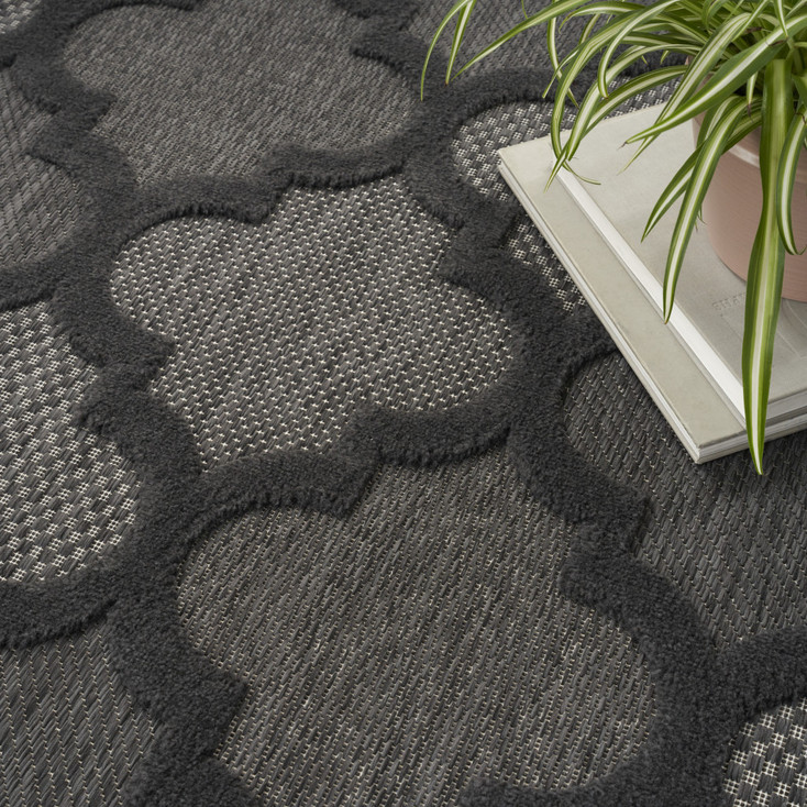 7' x 10' Black Geometric Flat Weave Area Rug