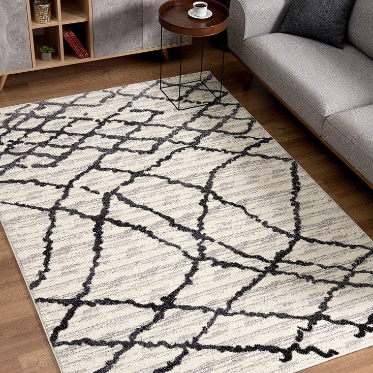 7' x 9' Gray and Black Modern Abstract Area Rug