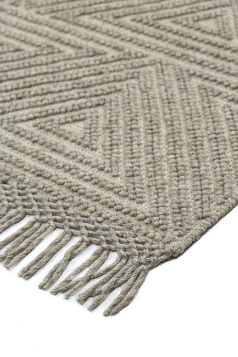 8' x 10' Tan and Ivory Wool Geometric Hand Woven Area Rug with Fringe