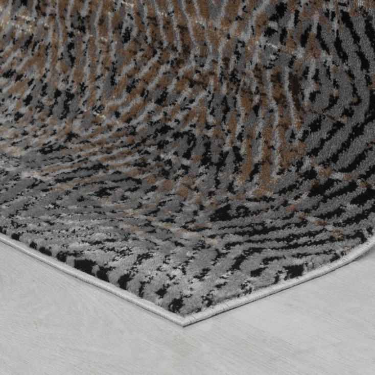 8' x 11' Brown Geometric Polypropylene Rectangle Area Rug