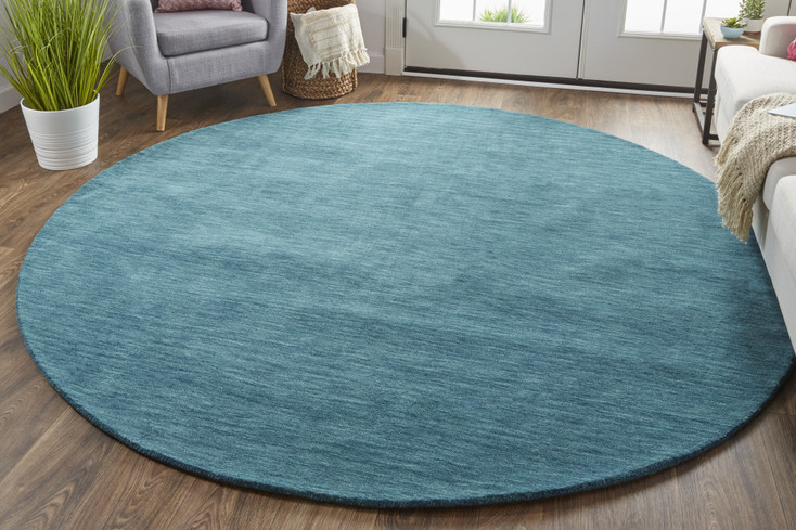 8' Blue and Green Round Wool Hand Woven Stain Resistant Area Rug