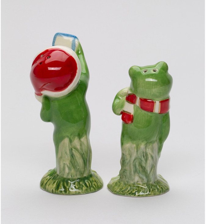 Selfie Frogs Porcelain Salt and Pepper Shakers, Set of 4