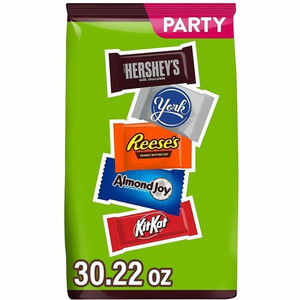Green Rabbit Hershey's Candy Snack Size Party Pack - GRR22002590 Product Image 