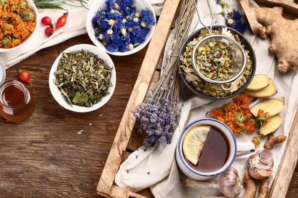 Benefits of Using Natural Remedies for Grey Hair