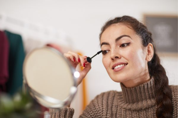 How To Wear Makeup To Complement Grey Hair
