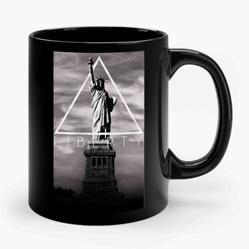 Statue Of Liberty Triangle Ceramic Mug