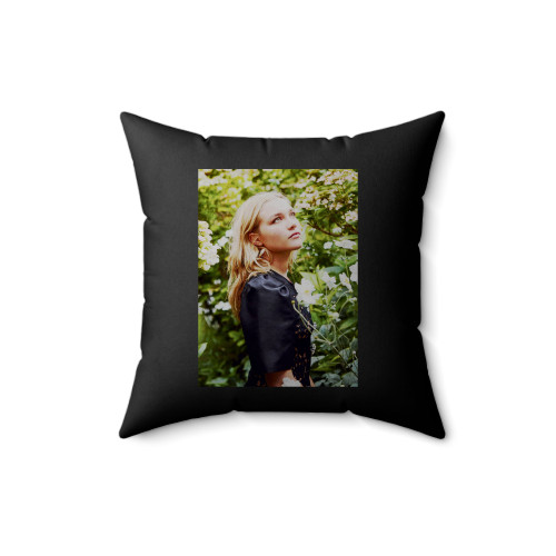 Florence Pugh Midsommar Square Pillow Cover