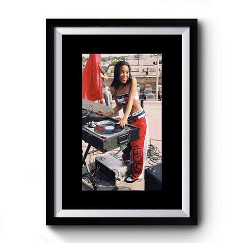 Aaliyah Dj Tommy Hilfiger Rock The Boat 1998 Premium Poster