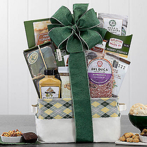 Hole In One: Golf Gift Basket Z954-WC-615