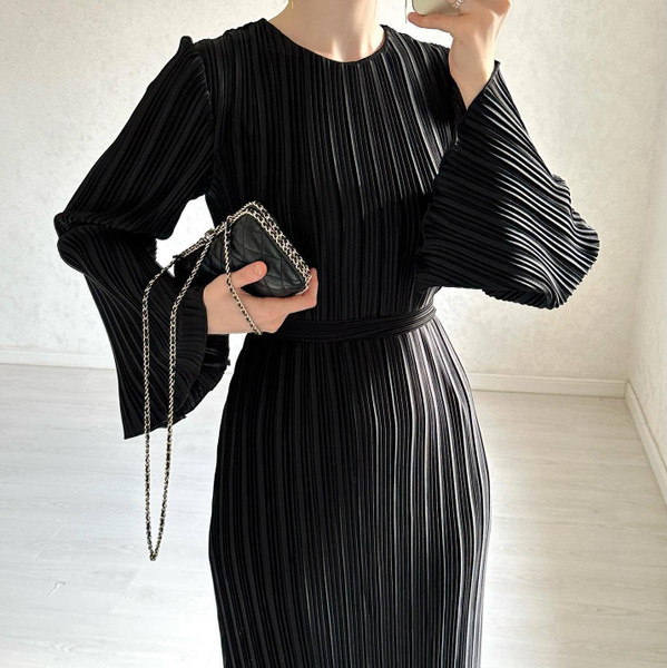 Elegant Pleated Bell Sleeve Mid-length Dress Women's Clothing Q119-CJLY1929095