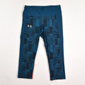These are compression capri leggings by Under Armour, size M.