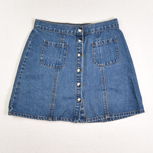 This button front blue denim skirt by BDG is a size M.