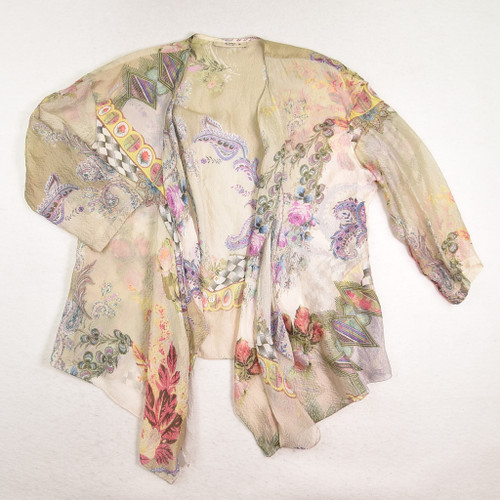 This multi-color silky short kimono, size 40, is made in Italy, from Etao.