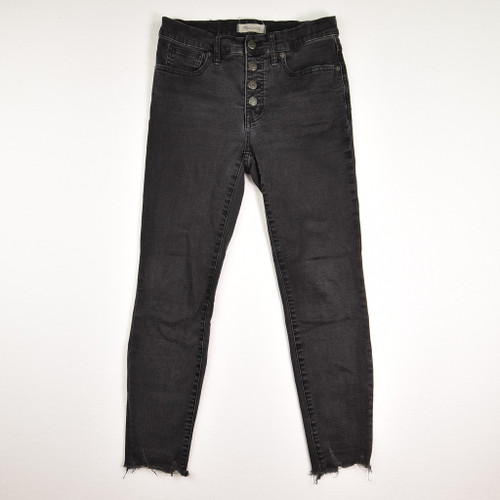These black denim jeans by Madewell are skinny, 9" high-rise, and a size 28P.