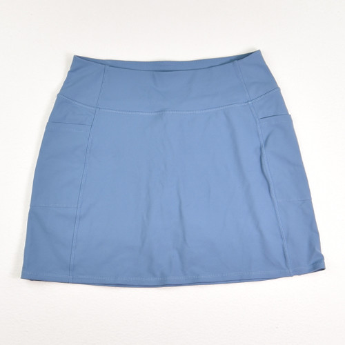 This light blue skort by Skechers is a Size M.