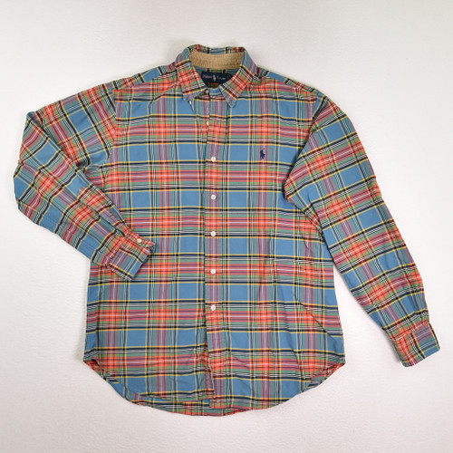 This is a men's Ralph Lauren Button Up Shirt, Size M.