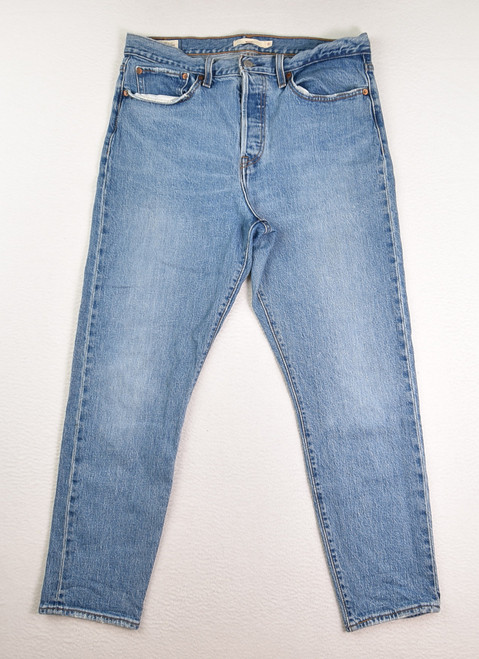 This is a pair of Women's Button Front Wedgie Levi's Jeans, Size 31.