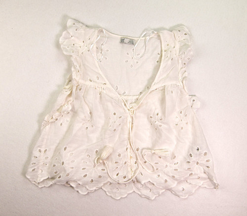 Women's Zara Size S Eyelet Sleeveless Blouse