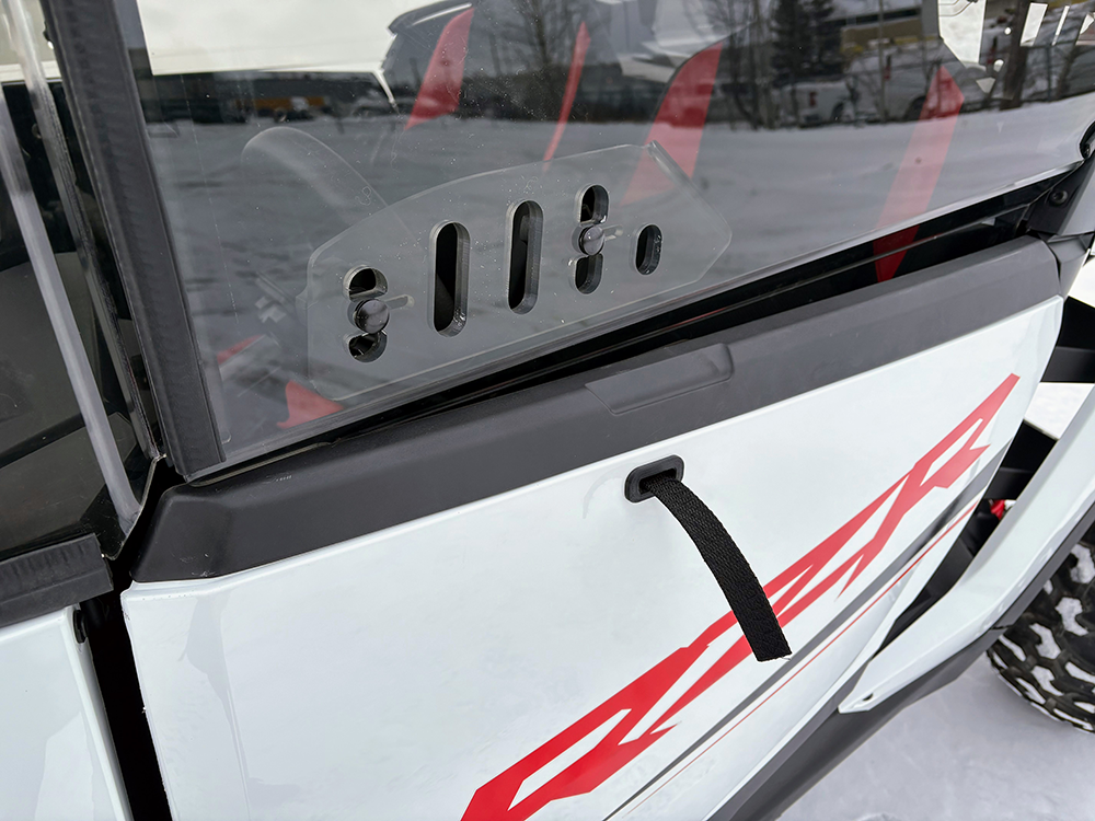 SCM door kit for Polaris RZR XP 1000 2-seat: close-up of the upper door vent above the door