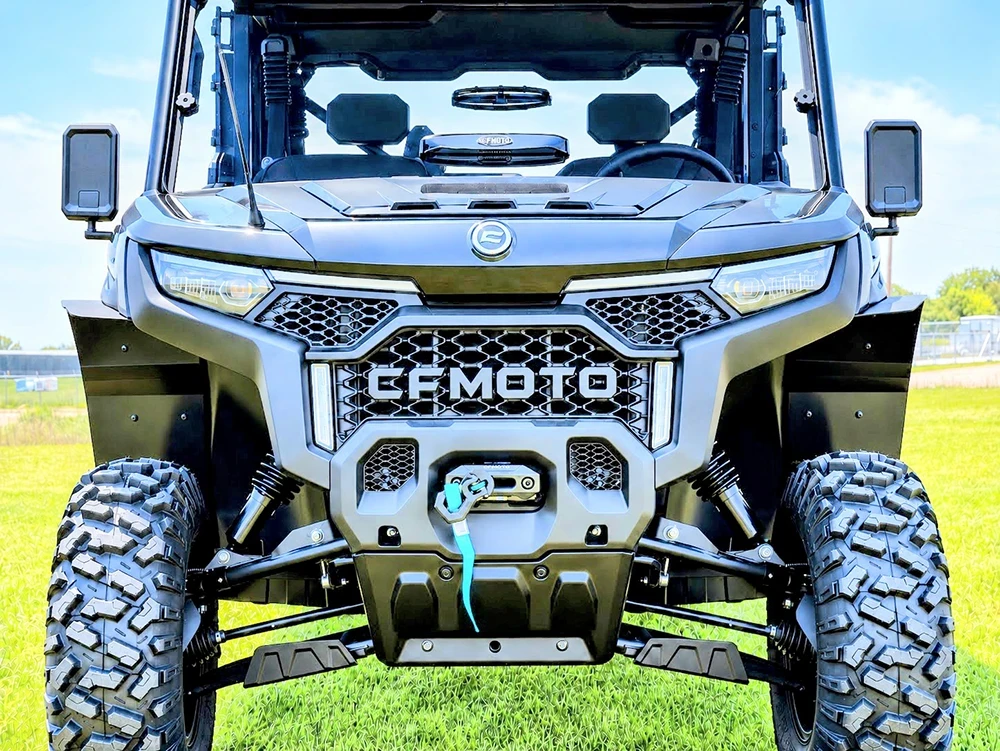 Spike fender flares for CF Moto UForce U10 Pro and U10 Pro XL: fender flares on a CFMOTO UTV, straight front view