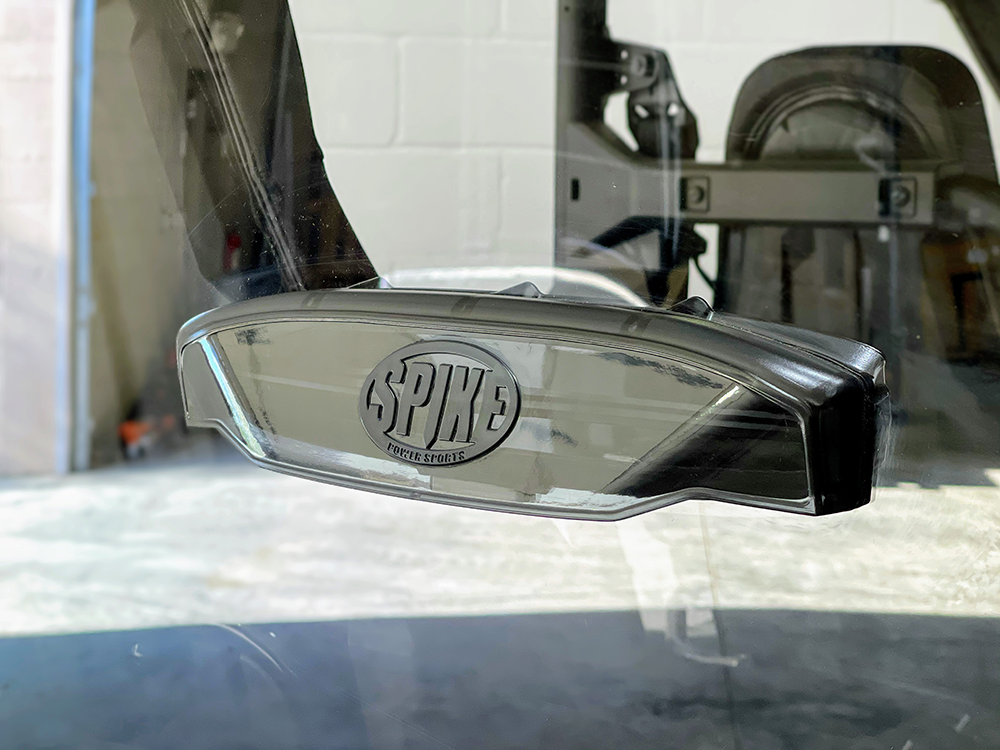 Spike rear windshield for Yamaha Wolverine X4 & RMAX4 Compact: close-up of the rear windshield vent
