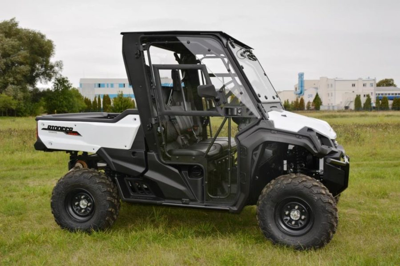 Honda Pioneer 1000 Hard Cab