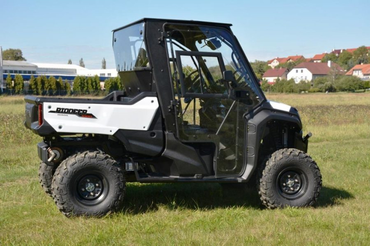 Honda Pioneer 1000 Hard Cab