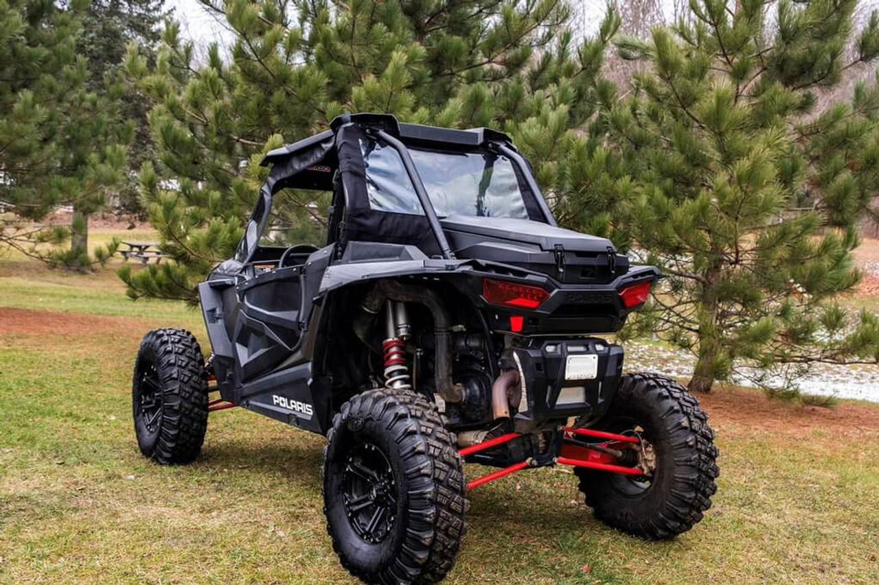 HIGHLANDS Polaris RZR XP 1000 UTV Rear Cargo Box v2 - Installed Closed