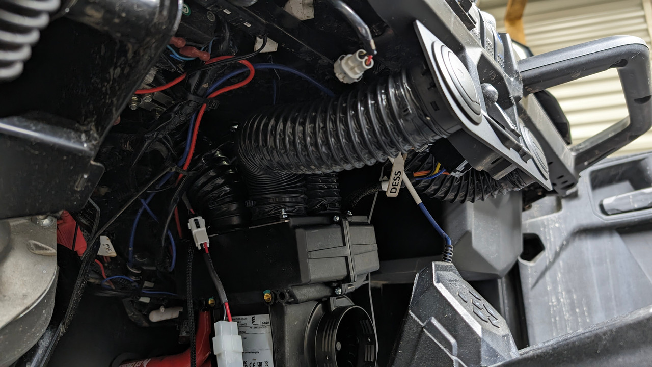 Can-Am Commander Cab Heater (2021-2025) ducting