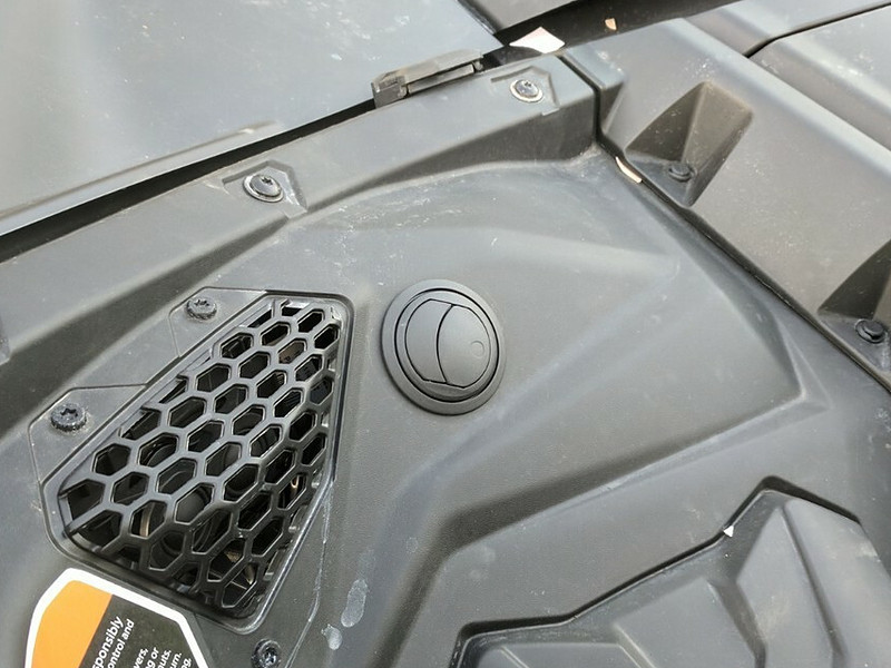 Ice Crusher defrost vent installed on the dash of a Can-Am Maverick X3, aimed at the windshield