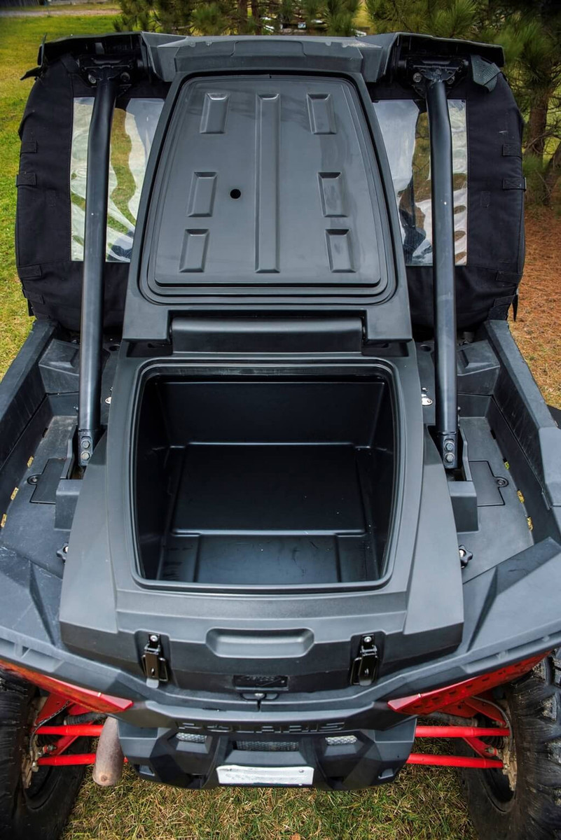 HIGHLANDS rear cargo box mounted on a Polaris RZR XP 1000