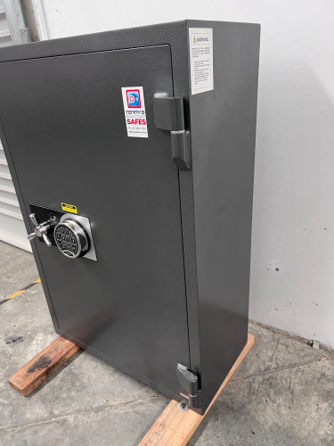 Used Secuguard SD3-300 Drug Safe