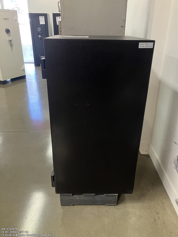 Used Safe Dominator DS4 Digital