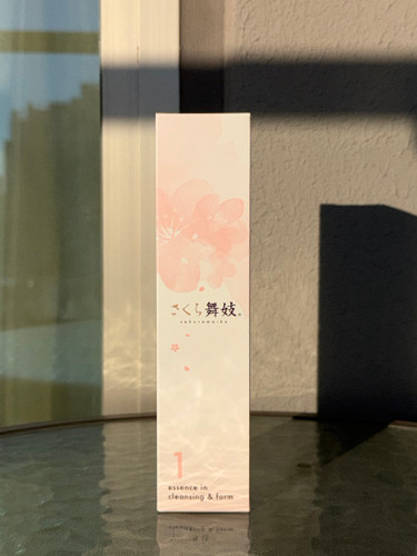 Sakura Maiko Essence In Cleansing & Foam