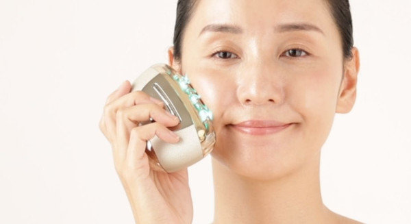 Ya-man Liftlogy Pro – facial device