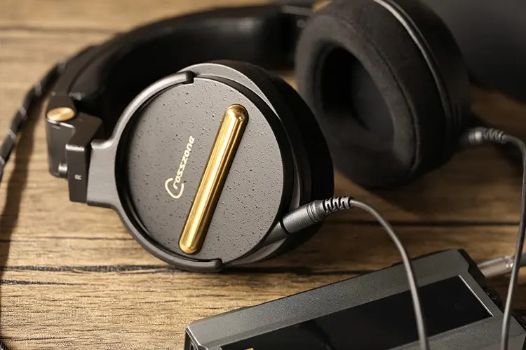 Crosszone CZ-10 Enhanced - Real Sound Closed Dynamic Over-Ear