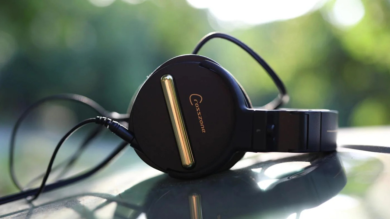 Crosszone CZ-10 Enhanced - Real Sound Closed Dynamic Over-Ear