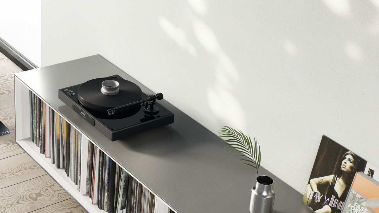 Döhmann Helix Two MK3 Reference Carbon Turntable with Vacuum