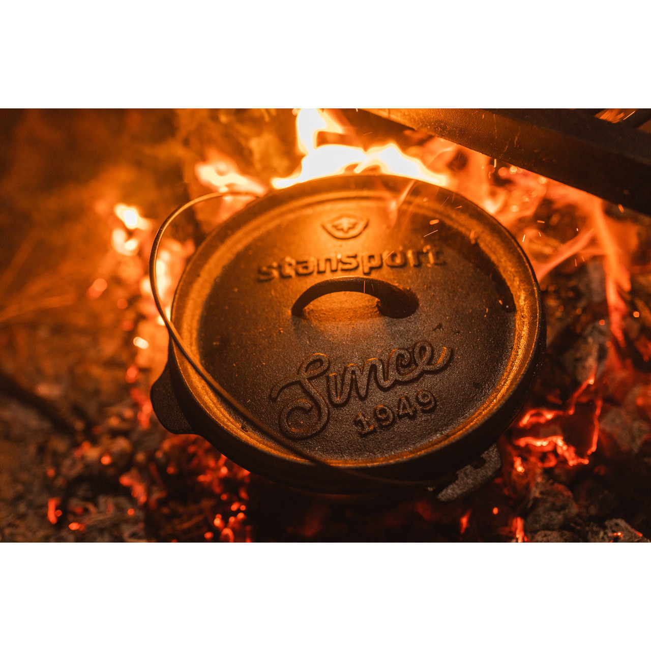 Pre-Seasoned Cast Iron Dutch Oven with Legs Stansport