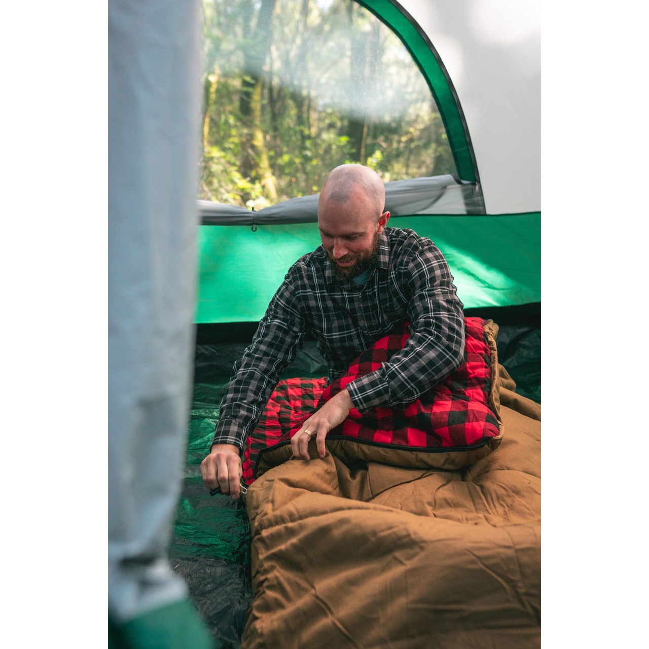 6 lbs. Grizzly Sleeping Bag - Stansport