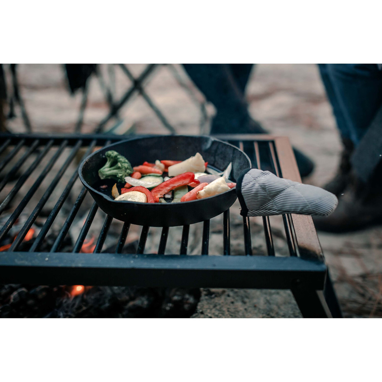 Sunnydaze Pre-Seasoned 3-Piece Cast Iron Skillet Fry Pan Set