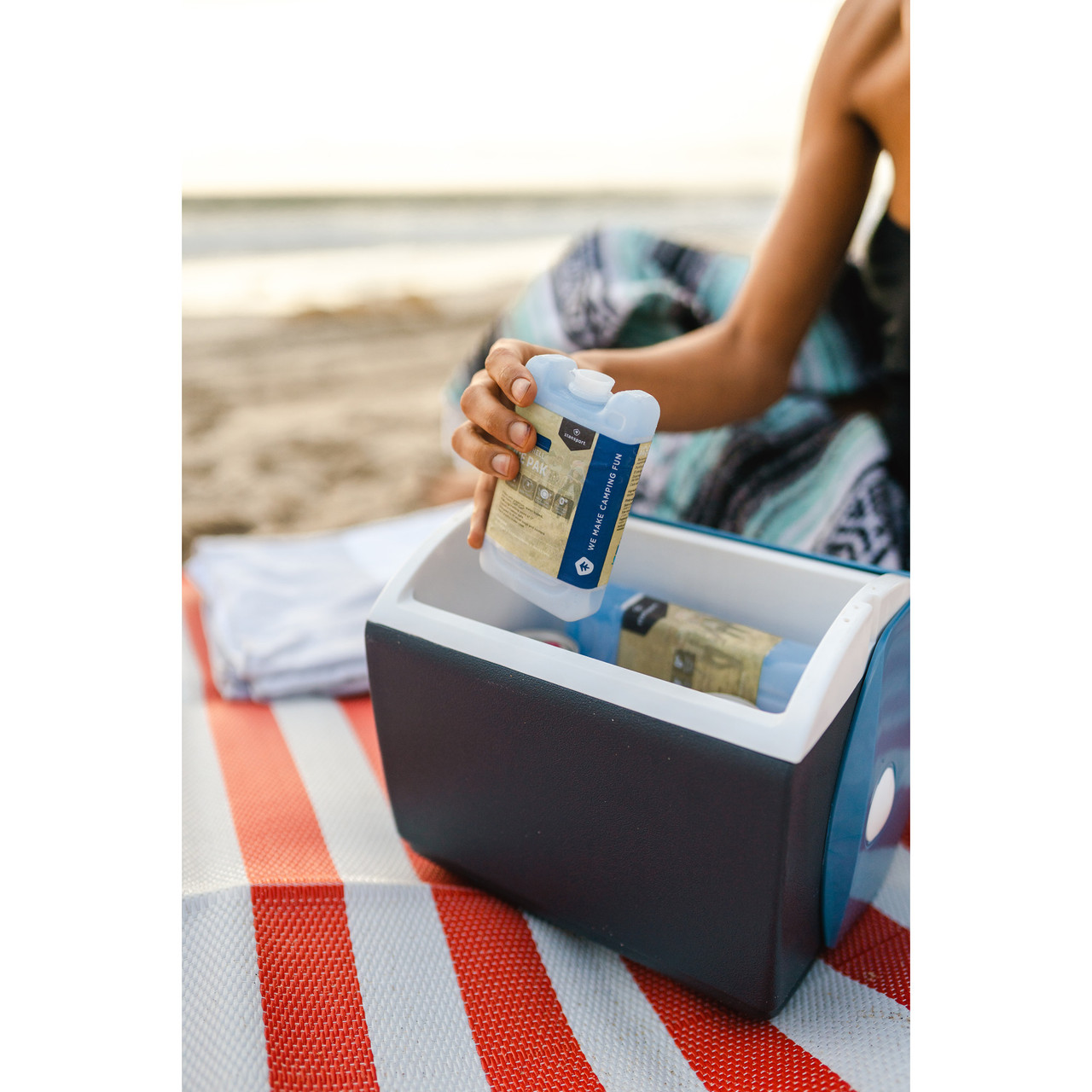 Hard Shell Ice Pak - Lunch Box - Stansport